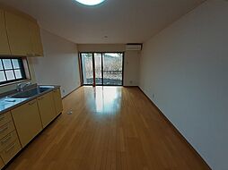 サンエクセルIII 107 1階2LDKのリビング/ダイニング