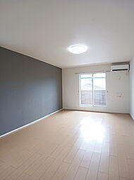 リバーサイド辺田見 201 2階1LDKのリビング/ダイニング