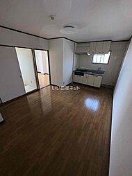 ファーストハウス 305 3階2DKのリビング/ダイニング