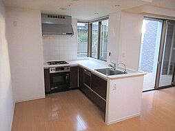 サーパス南城内 1階3LDKのリビング/ダイニング