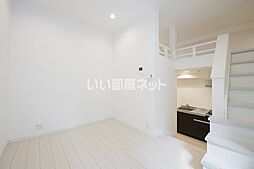 lapislazuli(ラピスラズリ) 203 2階ワンルームのリビング/ダイニング