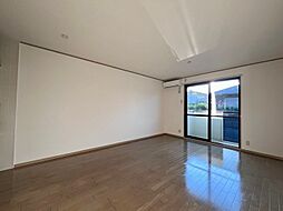 ロイヤルガーデン永田　A棟 103 1階2LDKのリビング/ダイニング