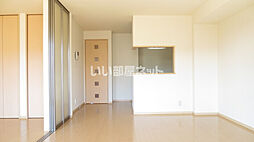 コスモガーデン　B棟 102 1階2LDKのリビング/ダイニング