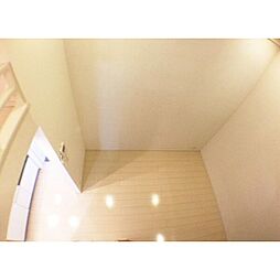 ローズピーク 201 2階ワンルームのリビング/ダイニング