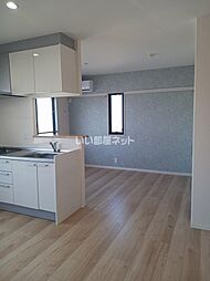 ディアスコスモ 206 2階2LDKのリビング/ダイニング