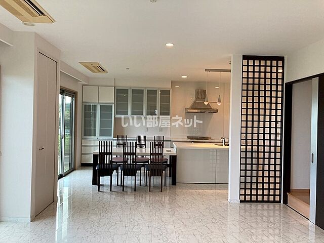 リビング/ダイニング