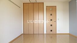 モナリエプライズ　B棟 201 2階1Kのリビング/ダイニング