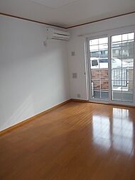 エレガンス壱番館 101 1階1LDKのリビング/ダイニング