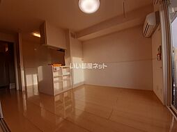 リバーウエスト 203 2階1LDKのリビング/ダイニング