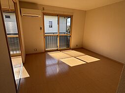 カルナ みたか 202 2階2LDKのリビング/ダイニング