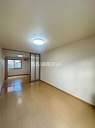 プレジャー 103 1階1LDKのリビング/ダイニング