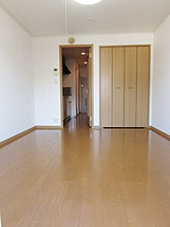 シャロル矢田 205 2階1Kのリビング/ダイニング