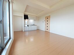 サン・フィオーレIV 201 2階2LDKのリビング/ダイニング