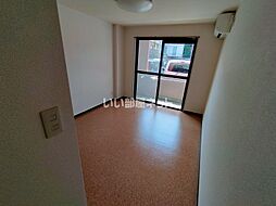 JR福知山線 福知山駅 バス9分 小谷ヶ丘下車 徒歩3分の賃貸マンション 1階1Kのリビング/ダイニング