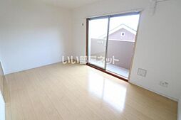 リヴェール9西条中央 302 3階1Kのリビング/ダイニング