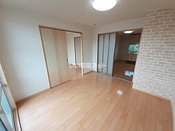 シャーメゾン明月　Ｄ棟 201 2階3Kのリビング/ダイニング