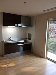 グランヴェール 103 1階ワンルームのリビング/ダイニング