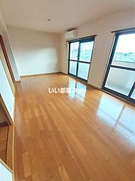 ファームガーデンD棟 302 3階2LDKのリビング/ダイニング