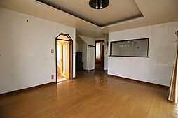 加茂店舗付き住居 1 1階5SLDKのリビング/ダイニング