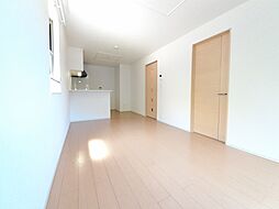 サンエスポアールVI 201 2階2LDKのリビング/ダイニング