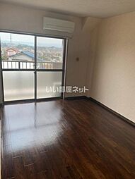 オステンハイム 302 3階3DKのリビング/ダイニング