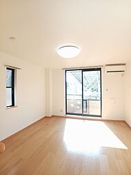 ソレアード太田　Ｂ 101 1階ワンルームのリビング/ダイニング