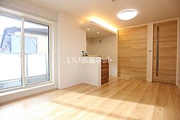 ブルーム 201 2階2LDKのリビング/ダイニング