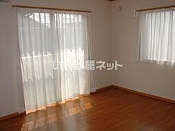 グリーンヒルズII 218 2階1Kのリビング/ダイニング