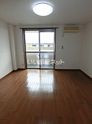 ヴェル　ソレイユ 305 3階ワンルームのリビング/ダイニング