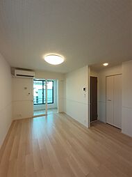 サフィール 104 1階1LDKのリビング/ダイニング