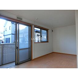 ディエンテ 105 1階ワンルームのリビング/ダイニング