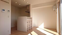 アラン コート 203 2階1LDKのリビング/ダイニング