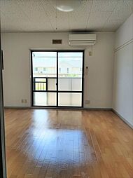 コーポルピナスB 202 2階1Kのリビング/ダイニング