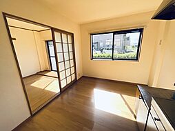 サニーサイドＢ 102 1階2DKのリビング/ダイニング