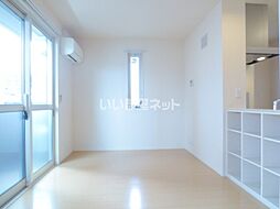 Sunny’s 303 3階1LDKのリビング/ダイニング