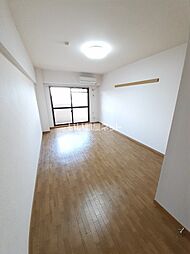 アートプラザユー 2004 2階1Kのリビング/ダイニング