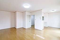 フレマリール91　B 201 2階1LDKのリビング/ダイニング