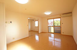 グリーンパーク　Ａ/Ｂ/Ｃ/Ｄ/Ｅ D202 2階2LDKのリビング/ダイニング