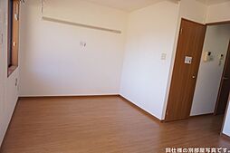 インペリアルＭマミ 301 3階ワンルームのリビング/ダイニング