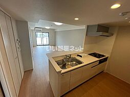 北大阪急行電鉄 桃山台駅 徒歩11分の賃貸マンション 3階2LDKのリビング/ダイニング