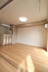 グラン ストリーツ　C 105 1階1LDKのリビング/ダイニング