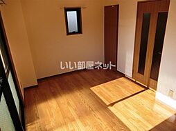 シャンス増岡 201 2階1Kのリビング/ダイニング