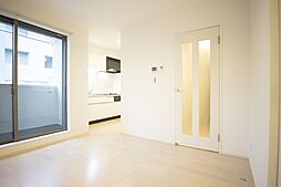 REGALEST 天神川 201 2階1LDKのリビング/ダイニング