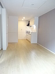 メゾン・プラシードII 102 1階2LDKのリビング/ダイニング