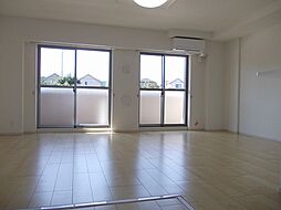 グレイス　ガーデン 104 1階2LDKのリビング/ダイニング