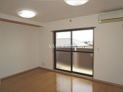 東武伊勢崎線 新伊勢崎駅 3.3kmの賃貸マンション 1階2LDKのリビング/ダイニング