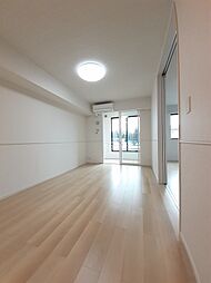 フローラル住吉 102 1階1LDKのリビング/ダイニング