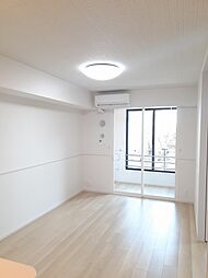 コンフィアンサ　トレス 103 1階1LDKのリビング/ダイニング