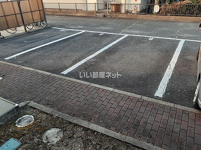 5 / 11