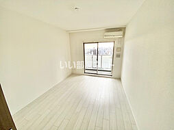 ピアグレース神戸 206 2階1Kのリビング/ダイニング